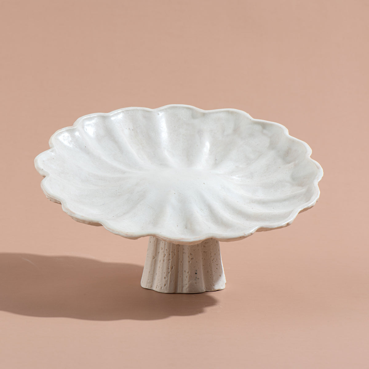 Small Scalloped Tray Stand