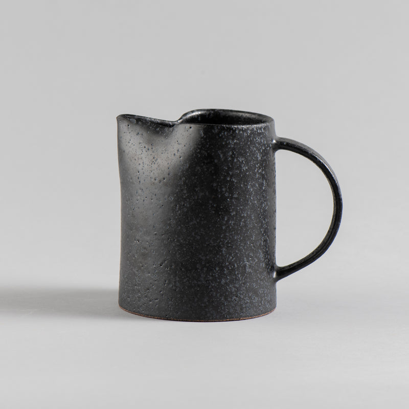 Jug (black)