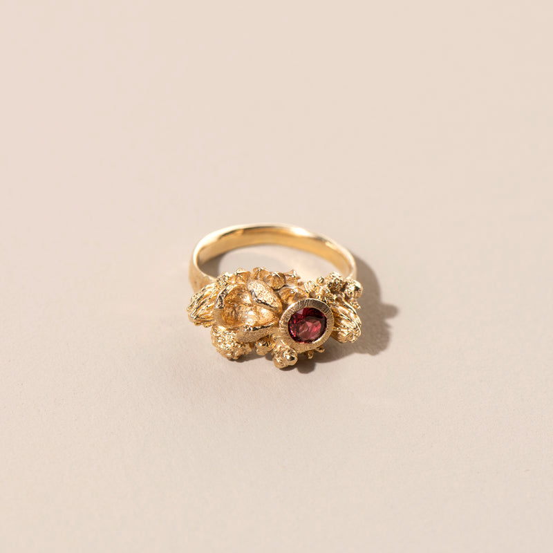 Pittosporum Ring (yellow gold)