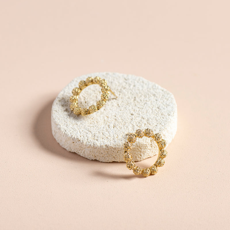 Cushion Bush Wreath Studs (yellow gold)