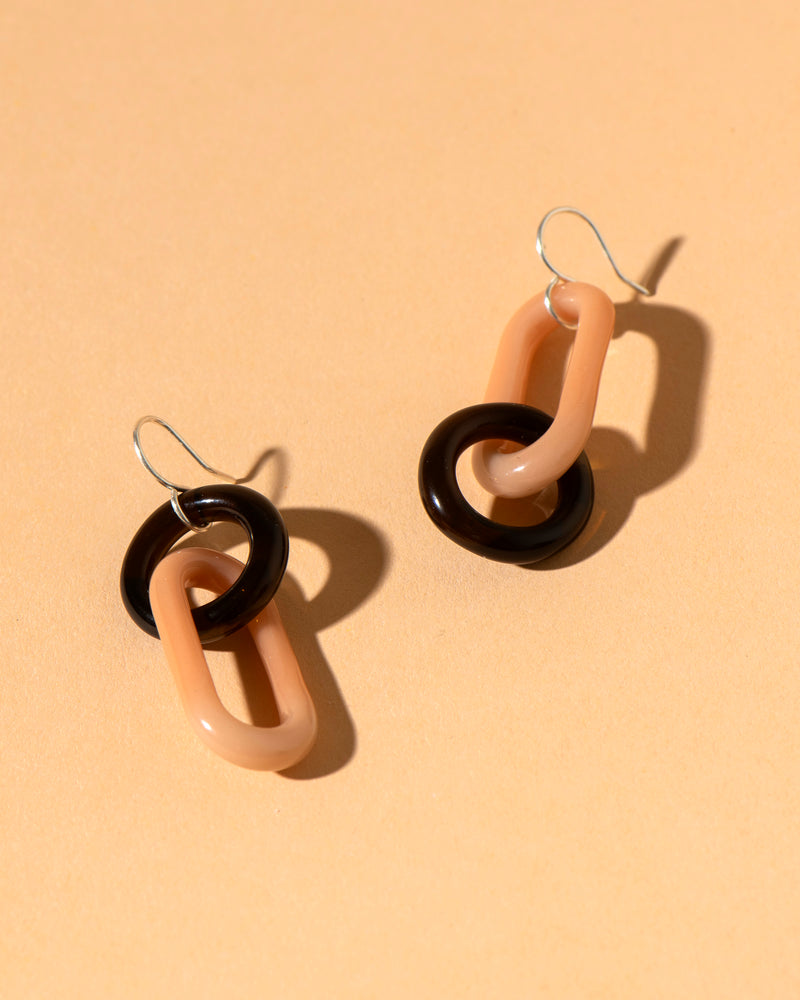 Link Earrings (peach + black)