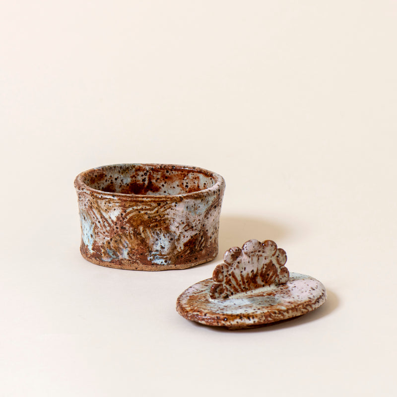 Oval Pot With Lid