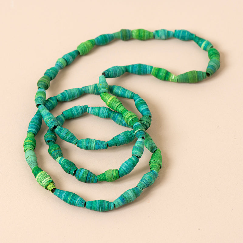 Single String Necklace (green)