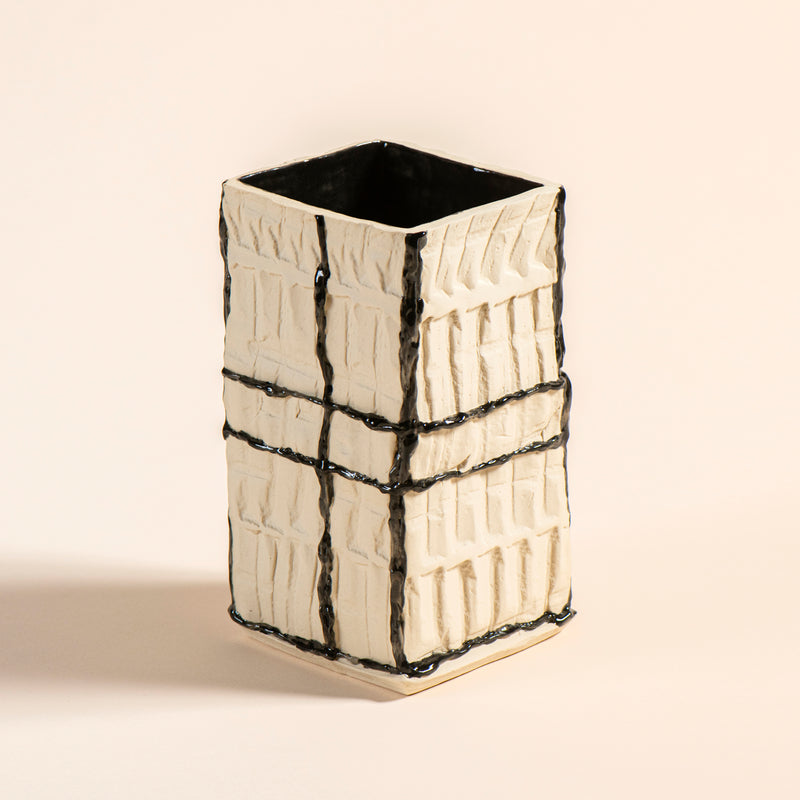 Brick Seams (Large Black Gloss)