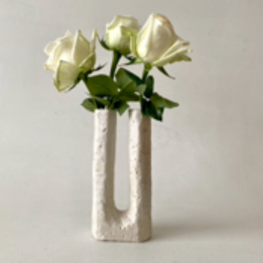 U Vase