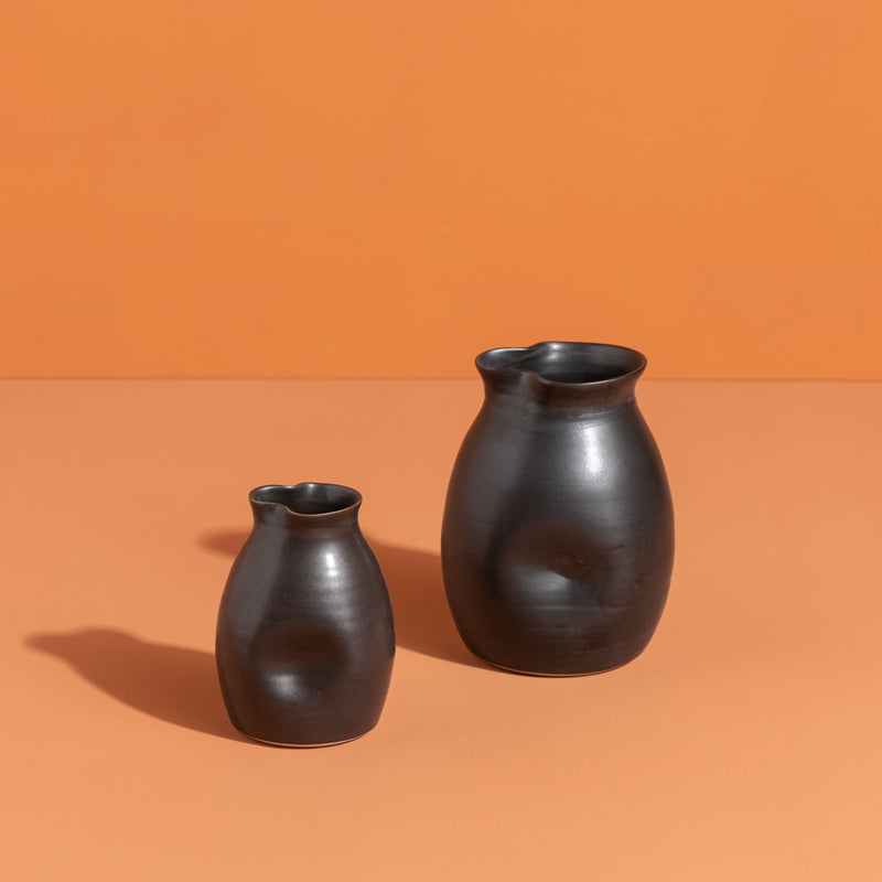 Jug (black)