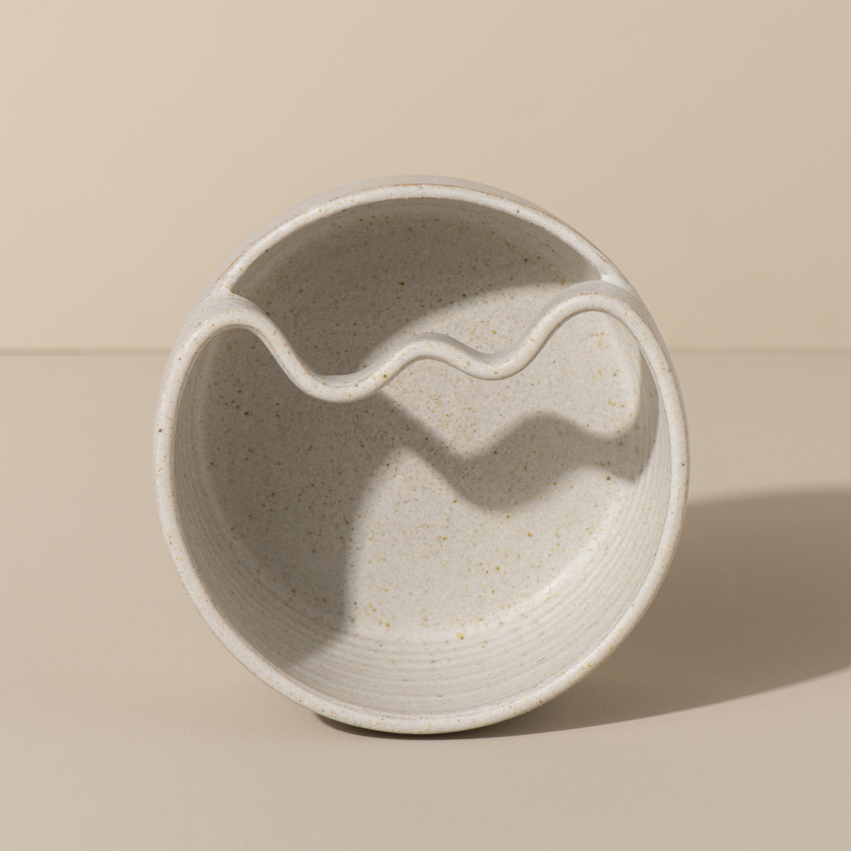 Kaiketsu Vase in Chalk - small