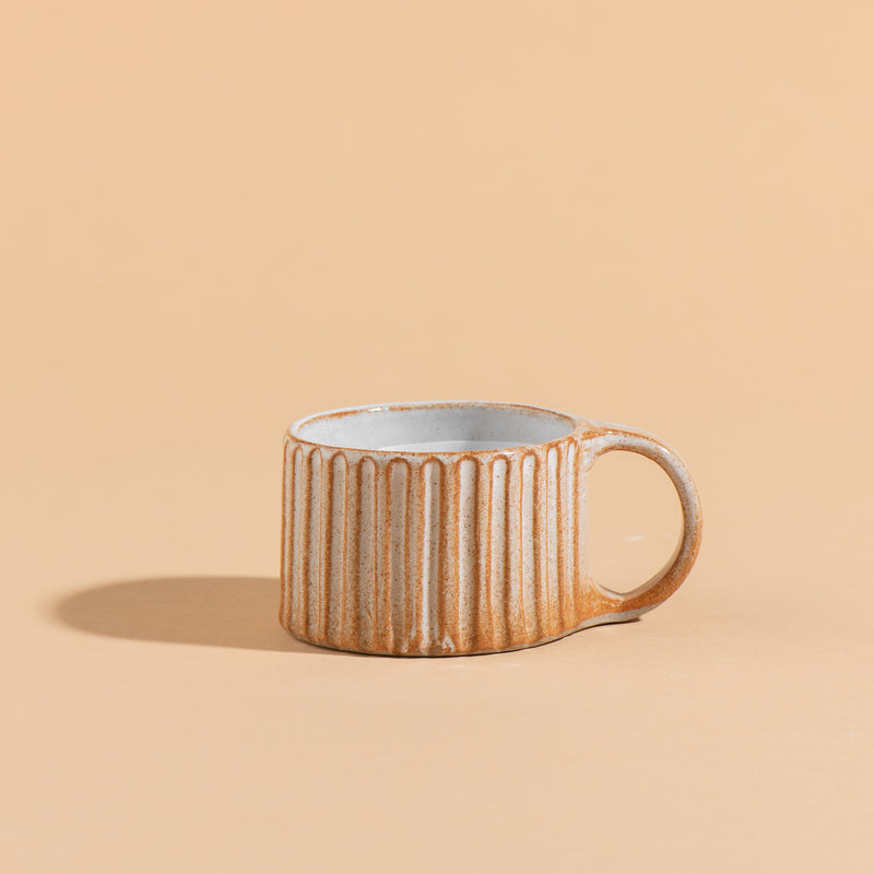 Carved Short Mug (Caramel)