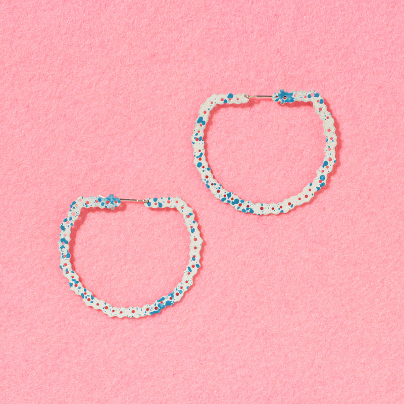 Flat Top Circle Hoops (blue on white)