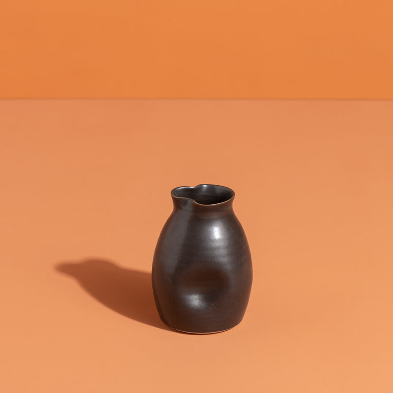 Jug (black)