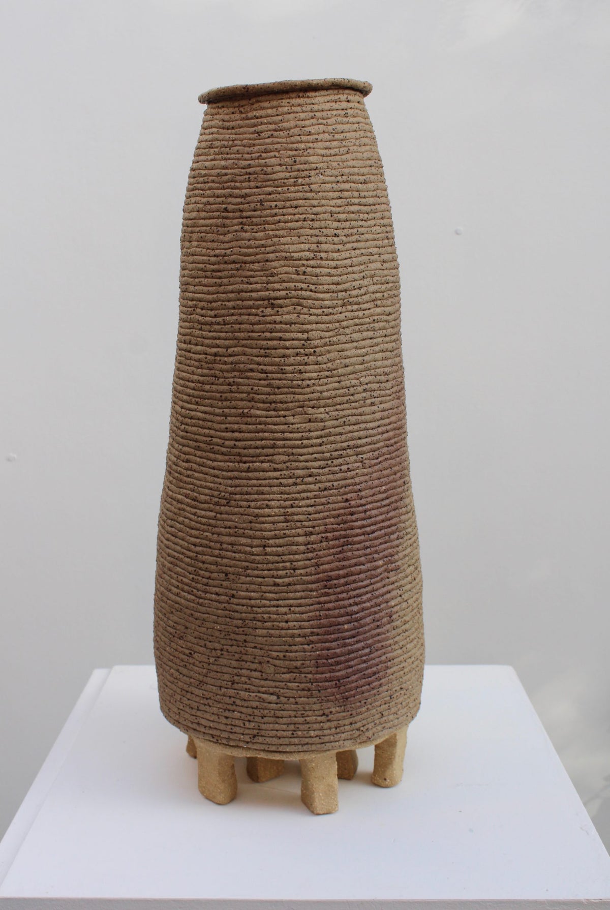 Ripple Vase II with Plinth