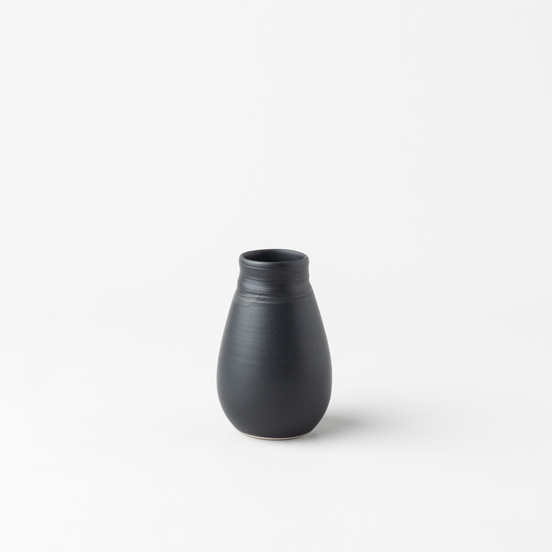 Small Vase (black)