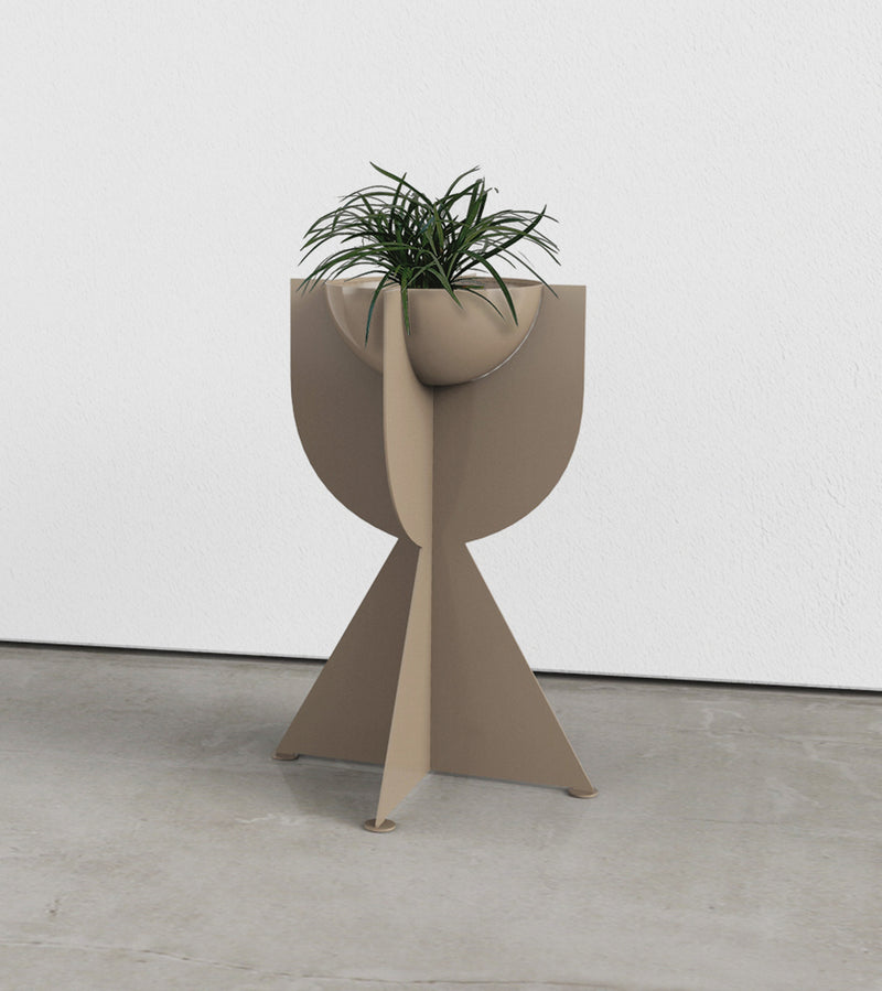 Modern Round / Triangle Planter (Riversand)